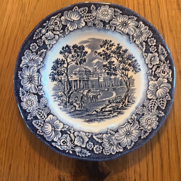 Set of two vintage Liberty Blue Monticello, bread and butter plates - Picture 3 of 5